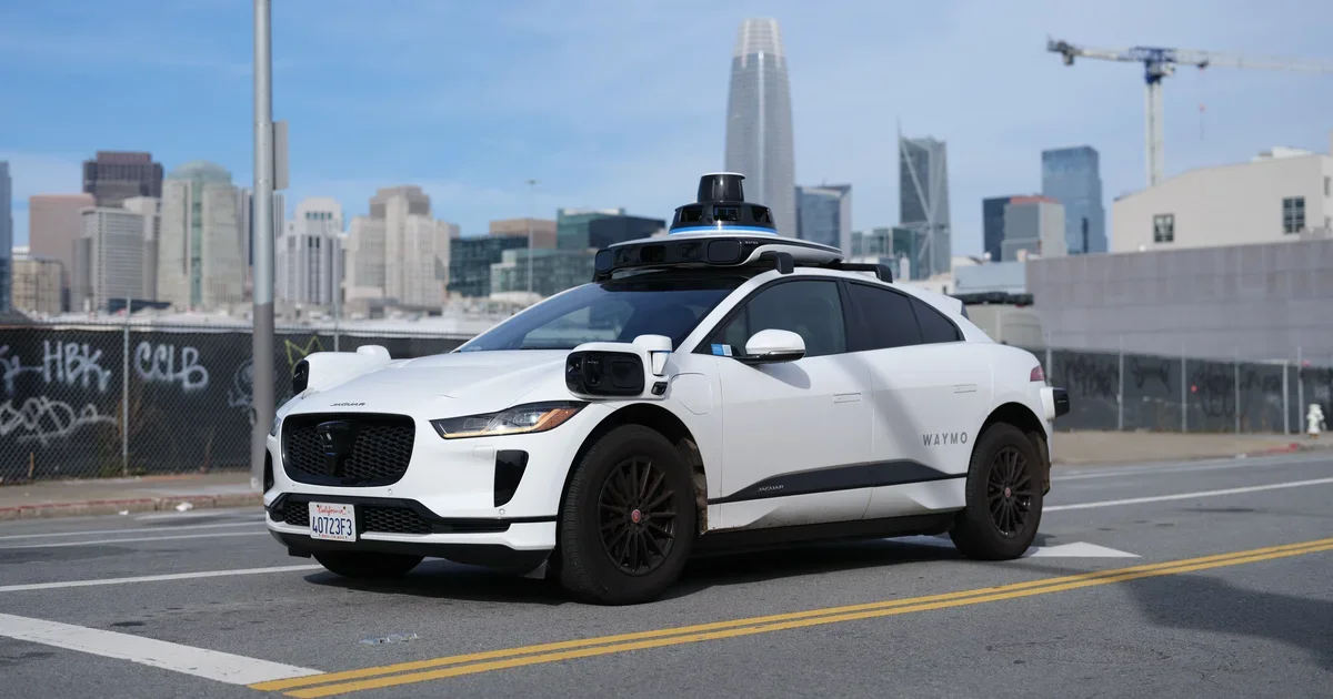 Waymo: Ηγείται στην αυτόνομη οδήγηση — η Tesla μένει πίσω