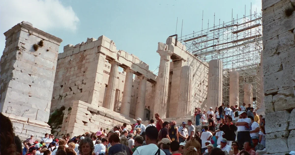 Ακρόπολη: Επίθεση με μαχαίρι σε δύο Αμερικανούς τουρίστες
