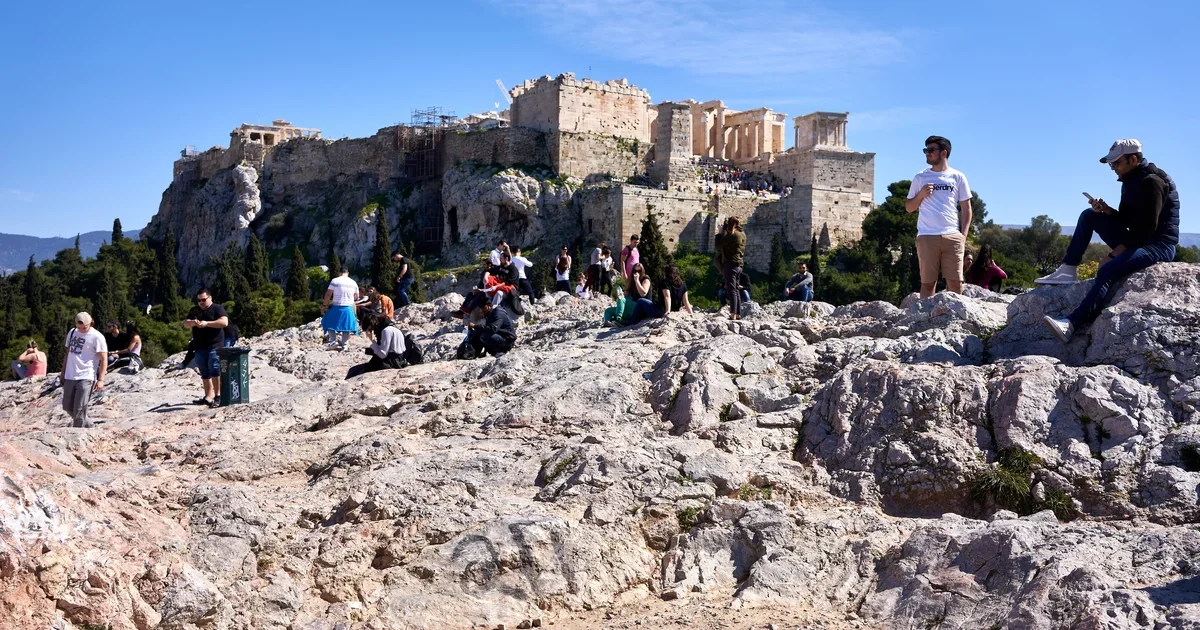 Κατάρρευση πολυκατοικίας στα Πετράλωνα: Ελεύθεροι οι πέντε συλληφθέντες – Περαιτέρω έρευνα διέταξε ο εισαγγελέας